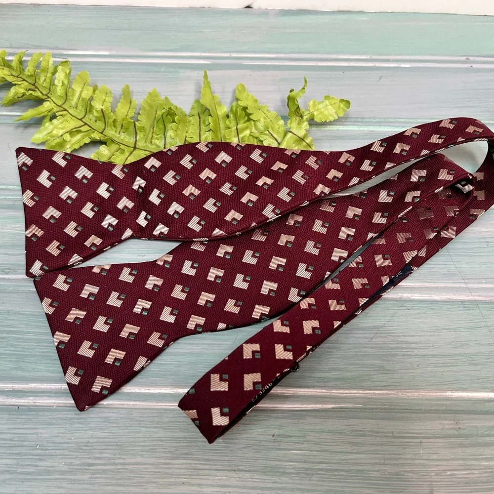 Ralph Lauren Polo Men’s Silk Bow Ties - Picture 8 of 9